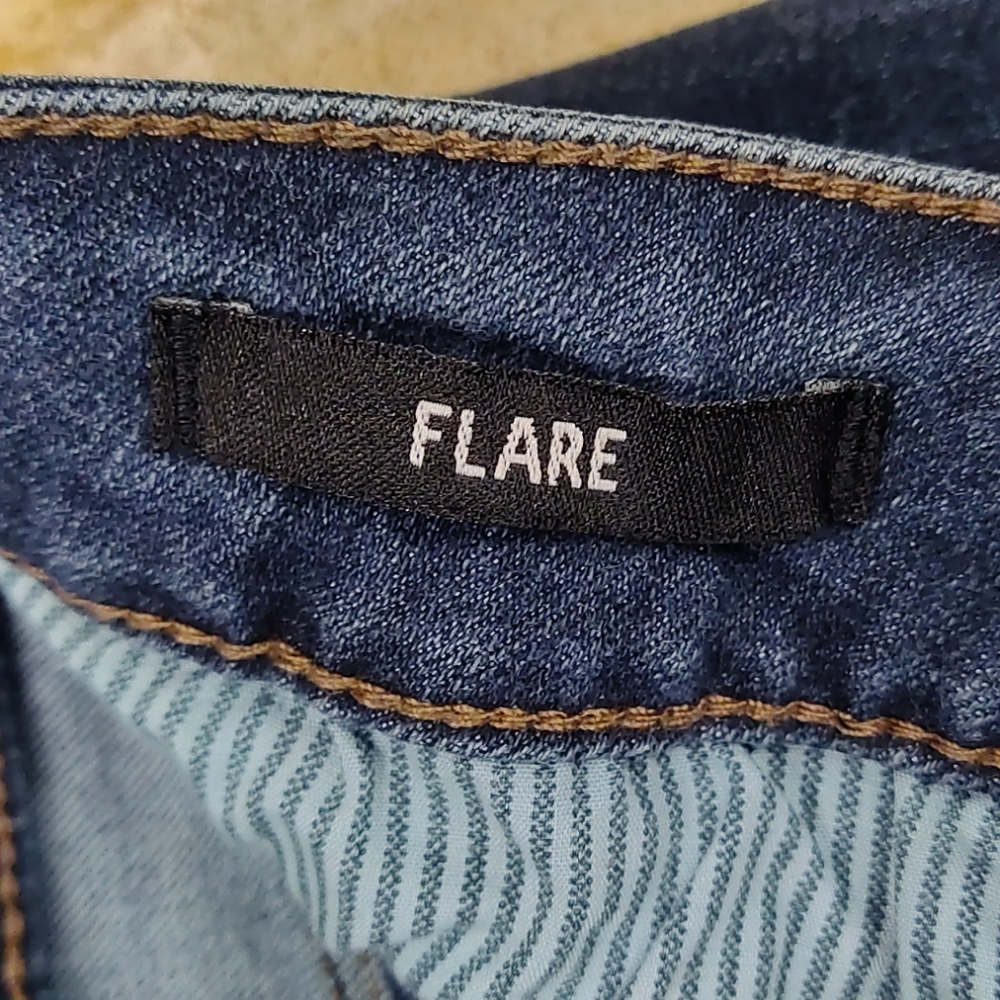 Bullhead Black Flare Jeans - Picture 9 of 10